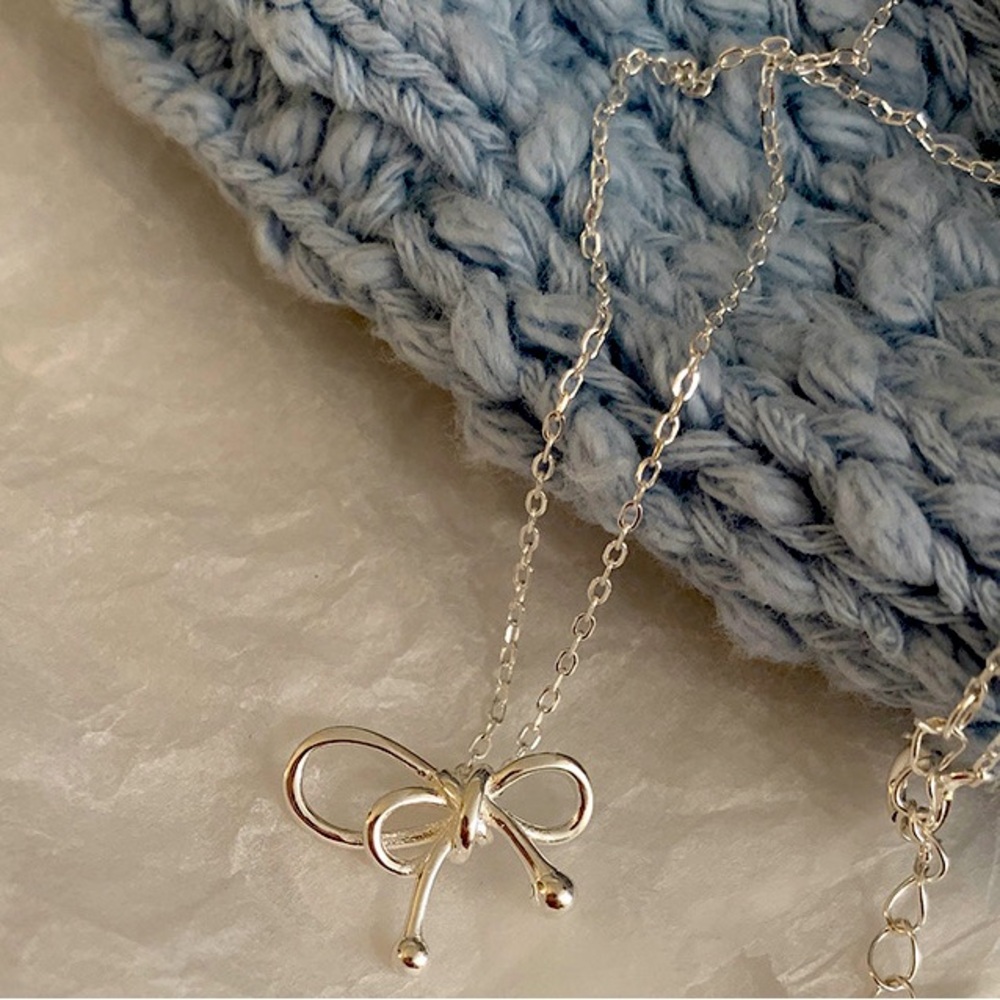 Silver Bow Necklace